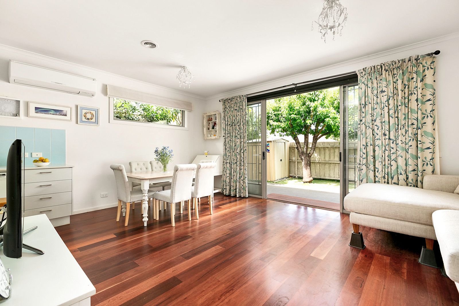 2/2 Manly Court, Coburg North VIC 3058, Image 2