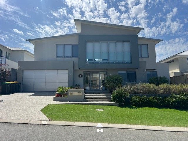 5 bedrooms House in 30 Calis Avenue ILUKA WA, 6028