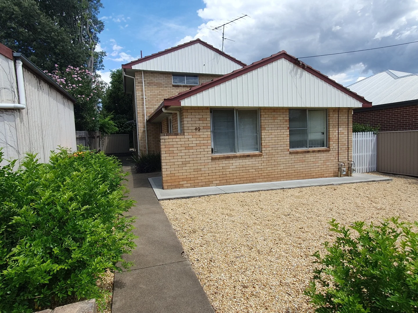 2/49 Bourke Street, Tamworth NSW 2340