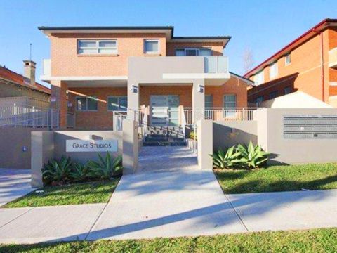 Studio in 12./37 McCourt Street, WILEY PARK NSW, 2195
