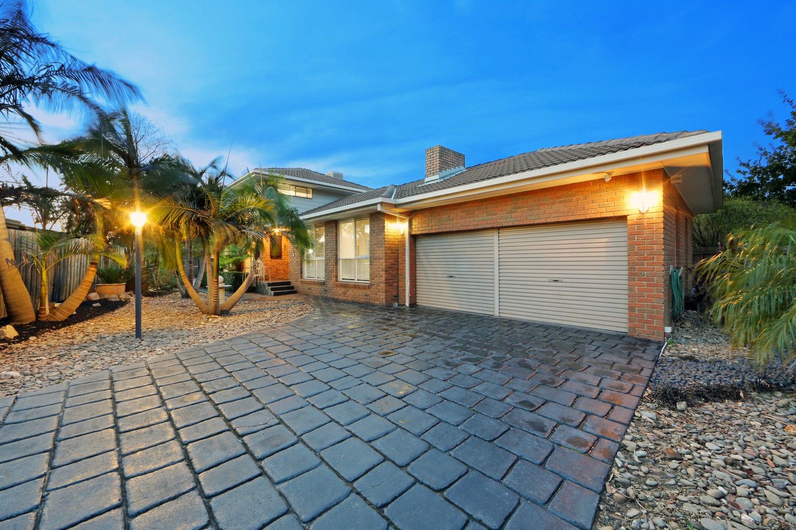 3 bedrooms House in 123 Dandelion Drive ROWVILLE VIC, 3178