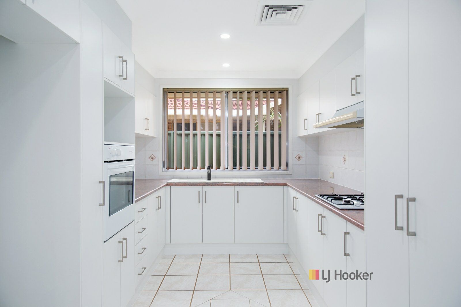 10 Duntroon Close, Hamlyn Terrace NSW 2259, Image 1