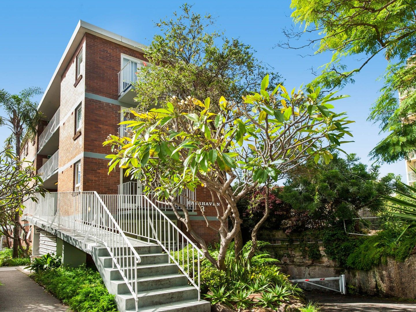 Studio in 23/8 Wylde Street, POTTS POINT NSW, 2011