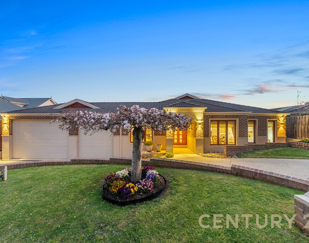 13 Overland Rise, Pakenham VIC 3810