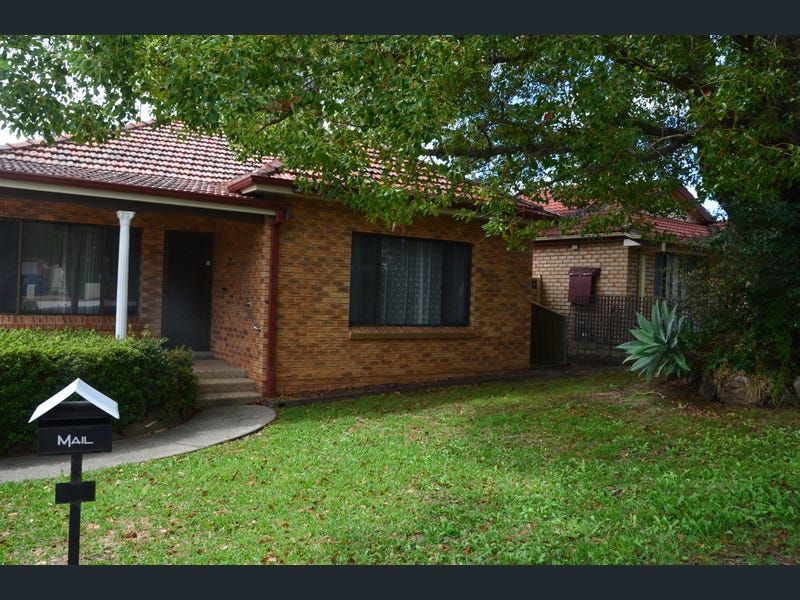 3 bedrooms House in 3 Gilba Road PENDLE HILL NSW, 2145
