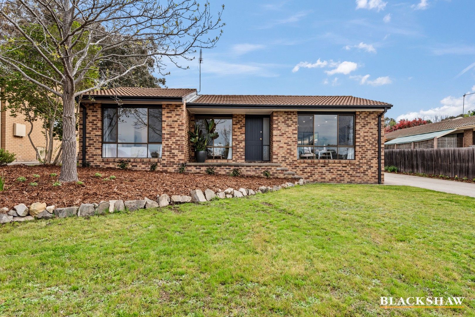 48/48a McTaggart Crescent, Kambah ACT 2902, Image 0