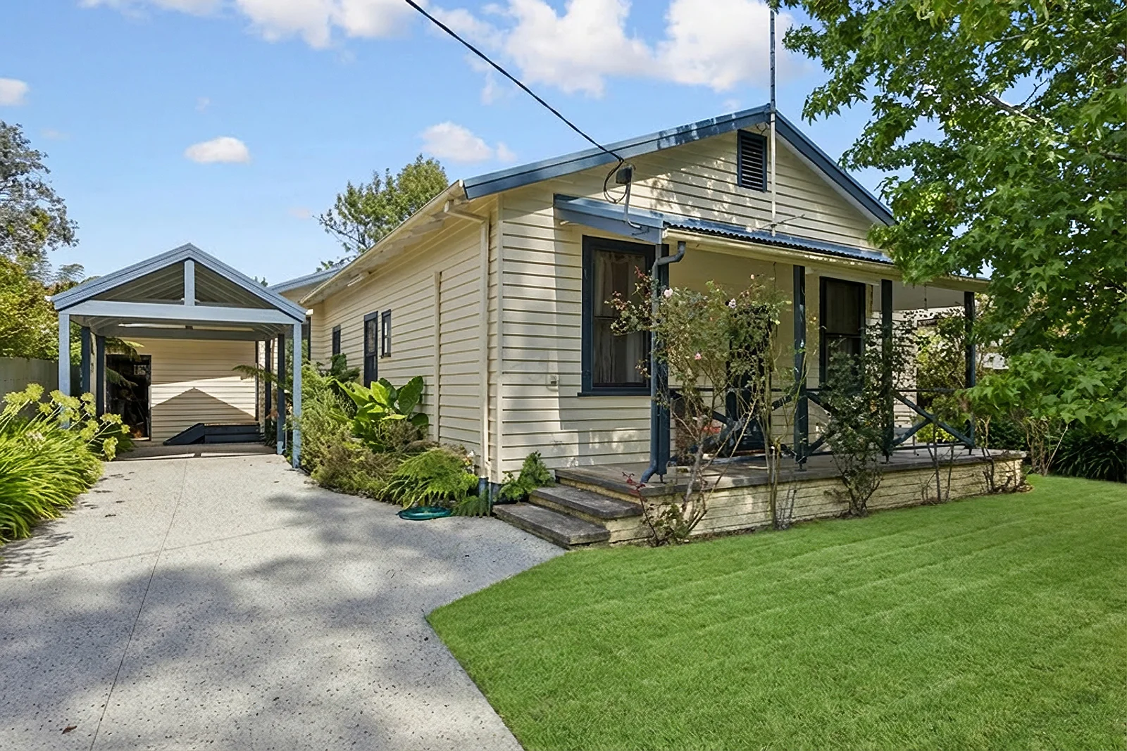 Primary image of 27 Park Avenue, Eildon VIC 3713
