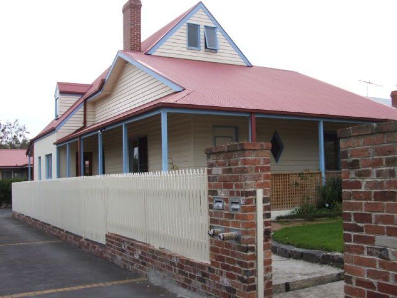 4 bedrooms House in 1/2 McAlister st FRANKSTON VIC, 3199