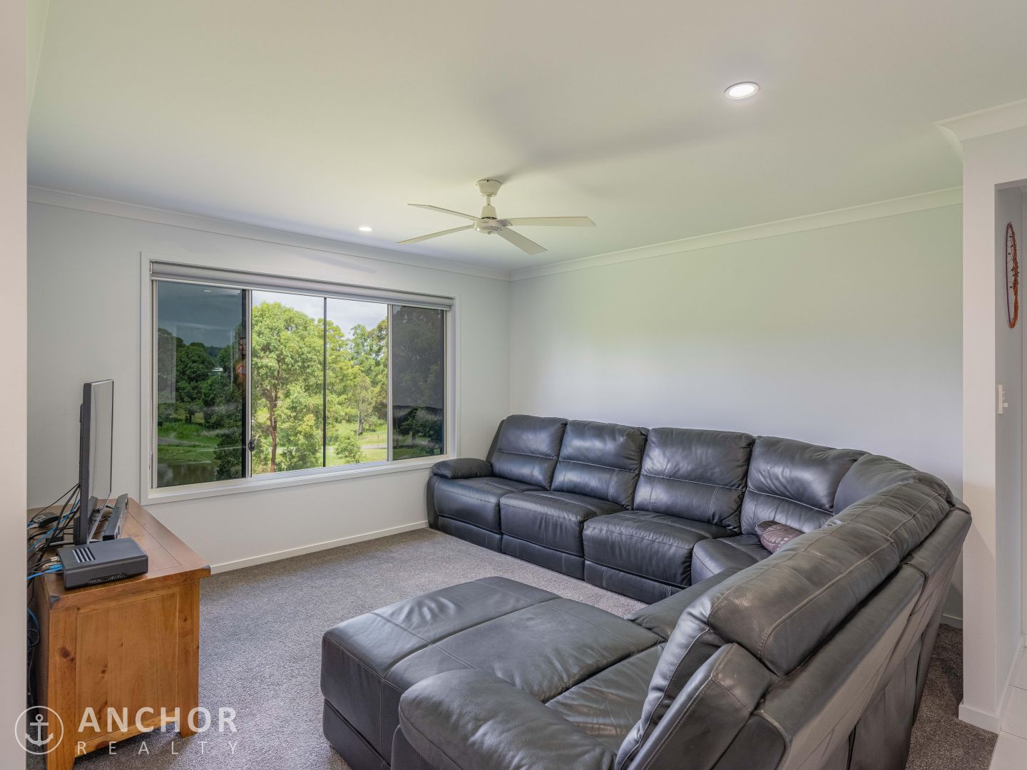 10 Wanaring Rise, Chatsworth QLD 4570, Image 2