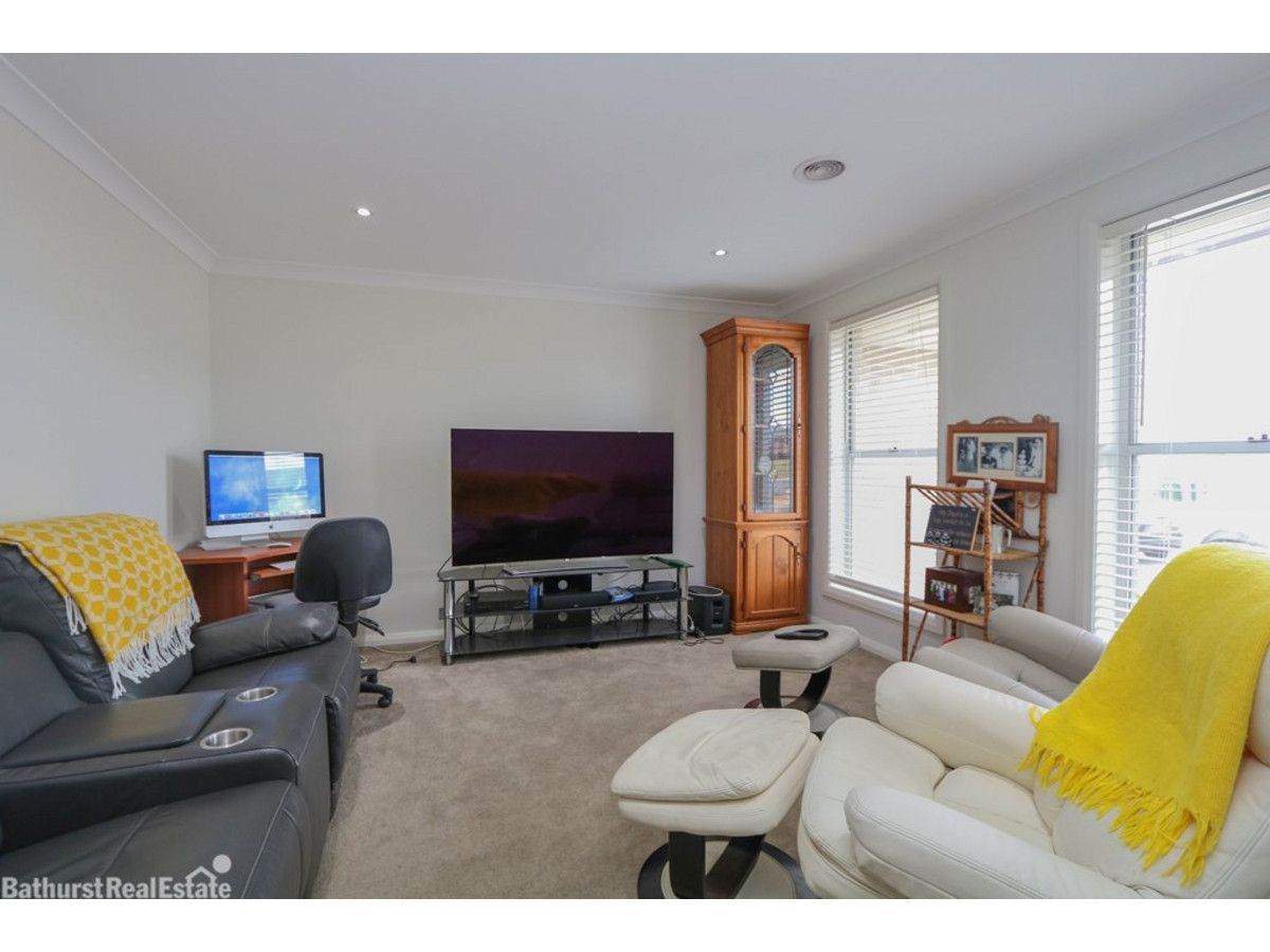 23 Phillip Street, Llanarth NSW 2795, Image 2