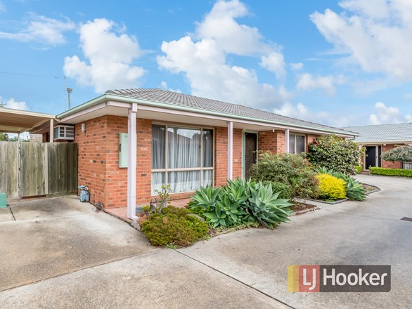 1/15 David Avenue, Cranbourne VIC 3977