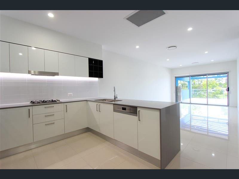 2 bedrooms Apartment / Unit / Flat in 25/38 Buchanan St WEST END QLD, 4101