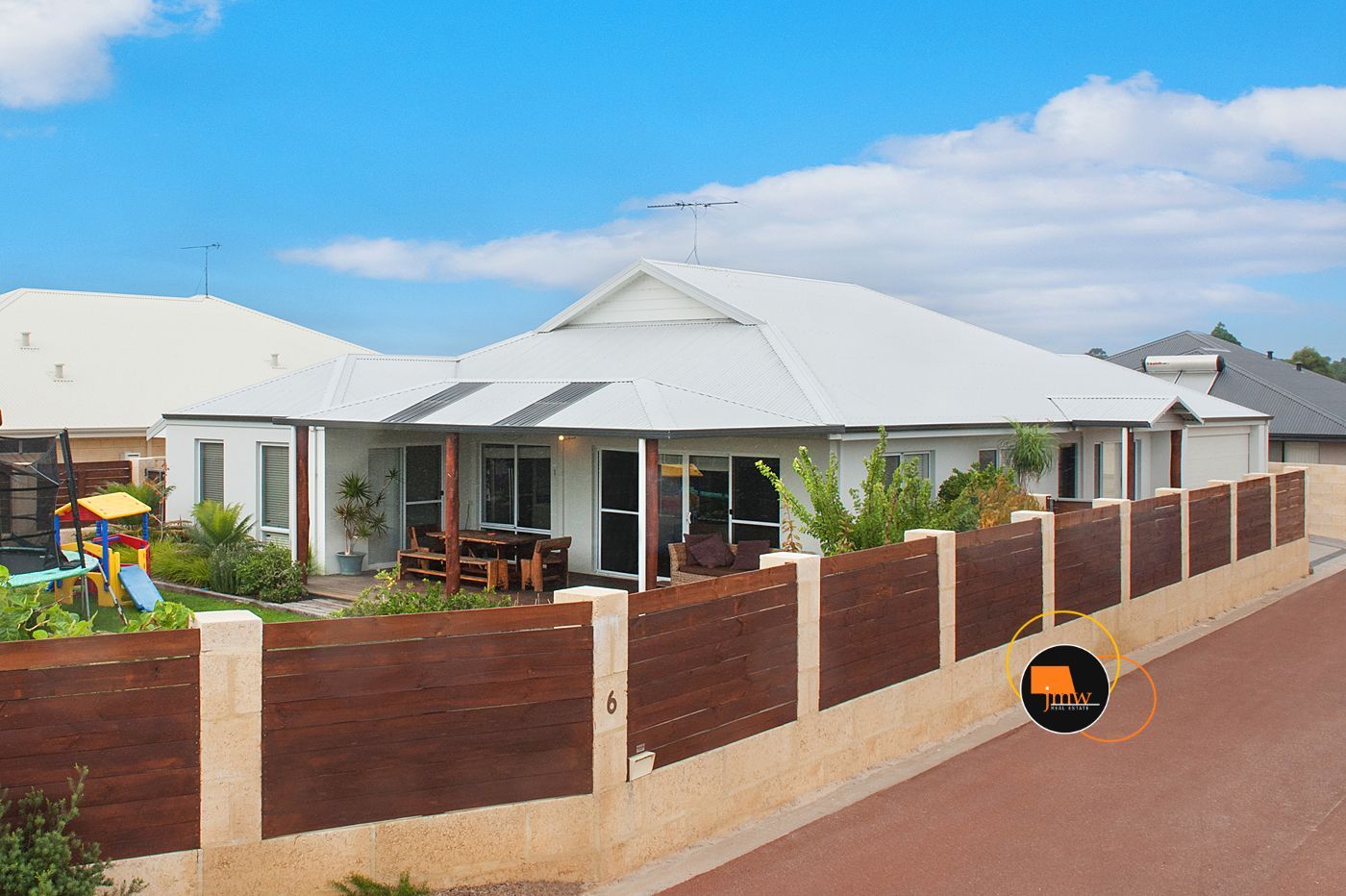 4 bedrooms House in 6 Cherry Hills Circle DUNSBOROUGH WA, 6281