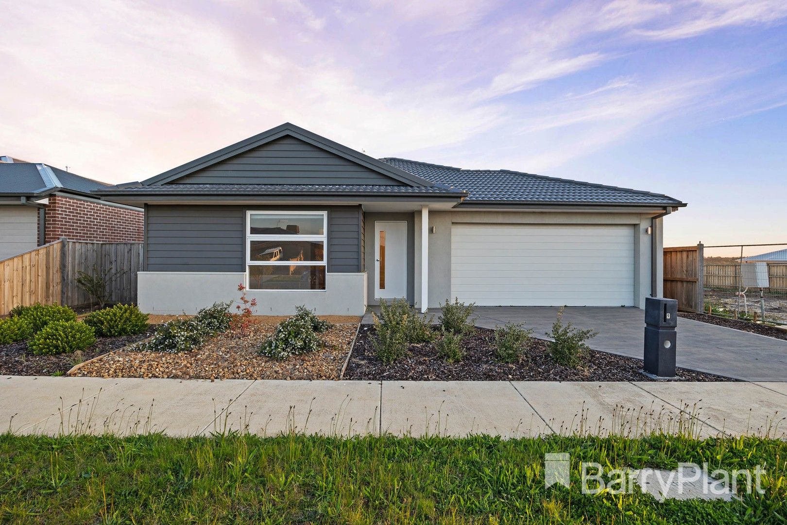 4 bedrooms House in 9 Pontiac Drive SMYTHES CREEK VIC, 3351