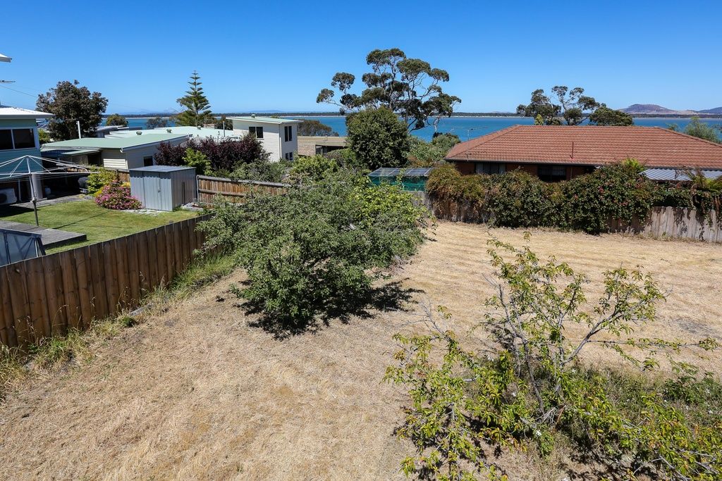 7 Southern Drive, Midway Point TAS 7171, Image 2