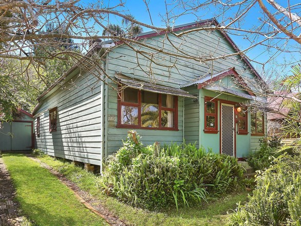 16 Carrington Road, Hornsby NSW 2077