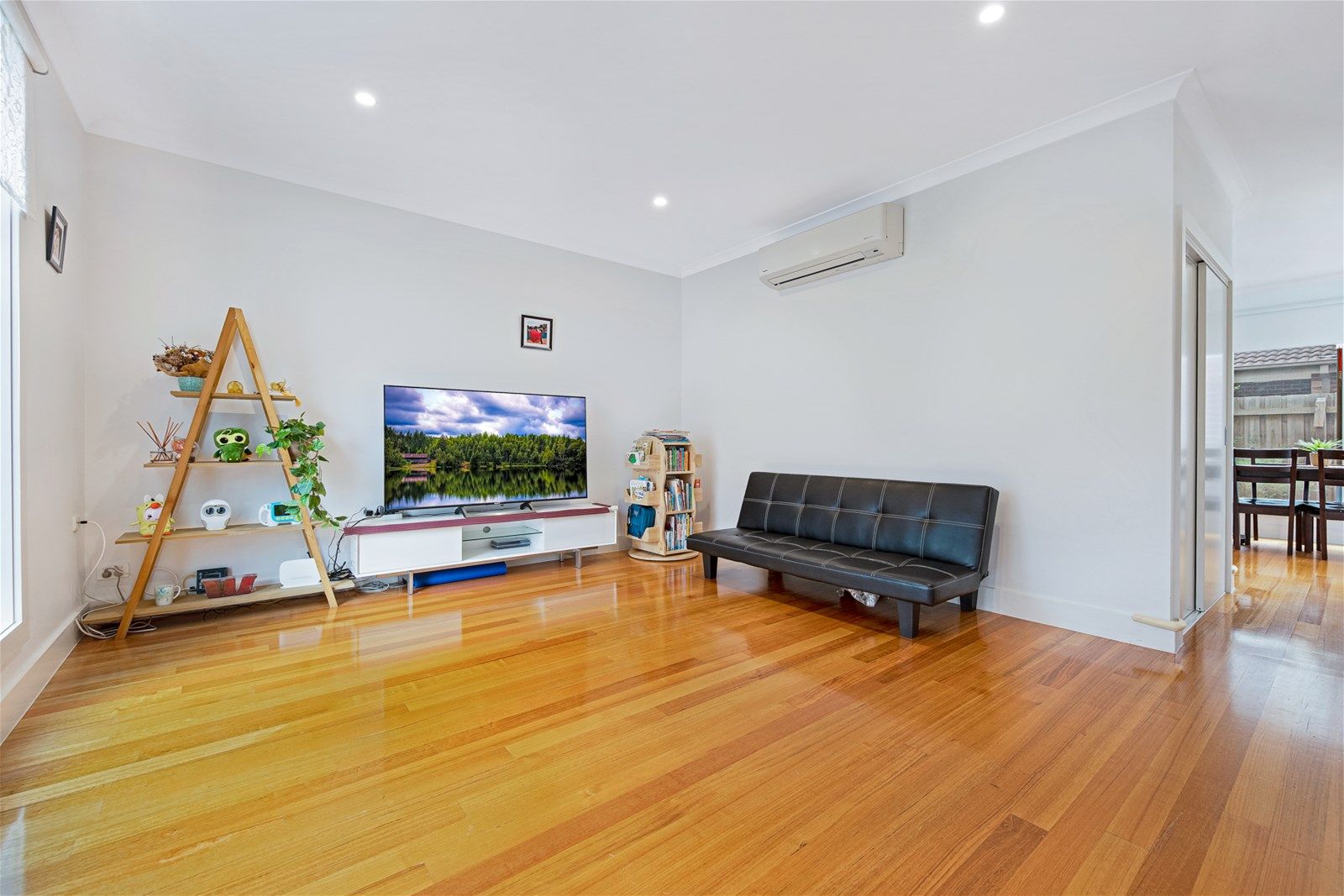 3 bedrooms Townhouse in  BLACKBURN VIC, 3130