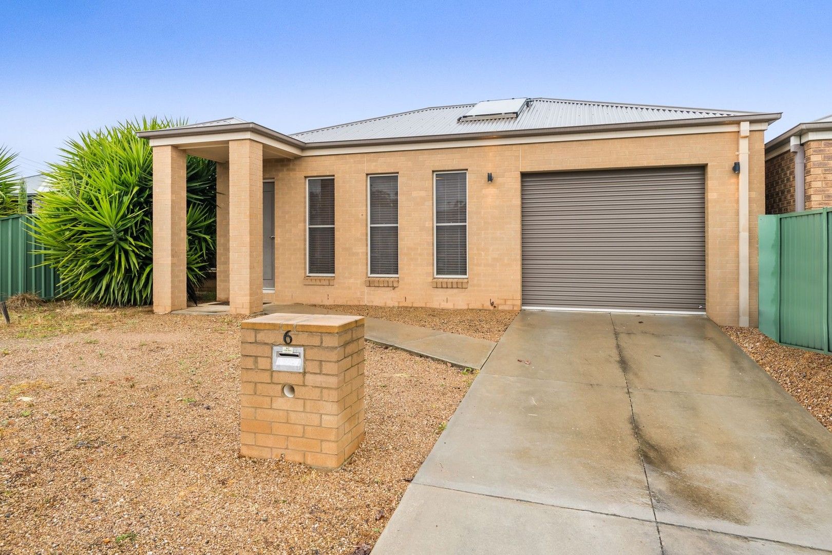 3 bedrooms House in 6 Rimfire Close NORTH BENDIGO VIC, 3550