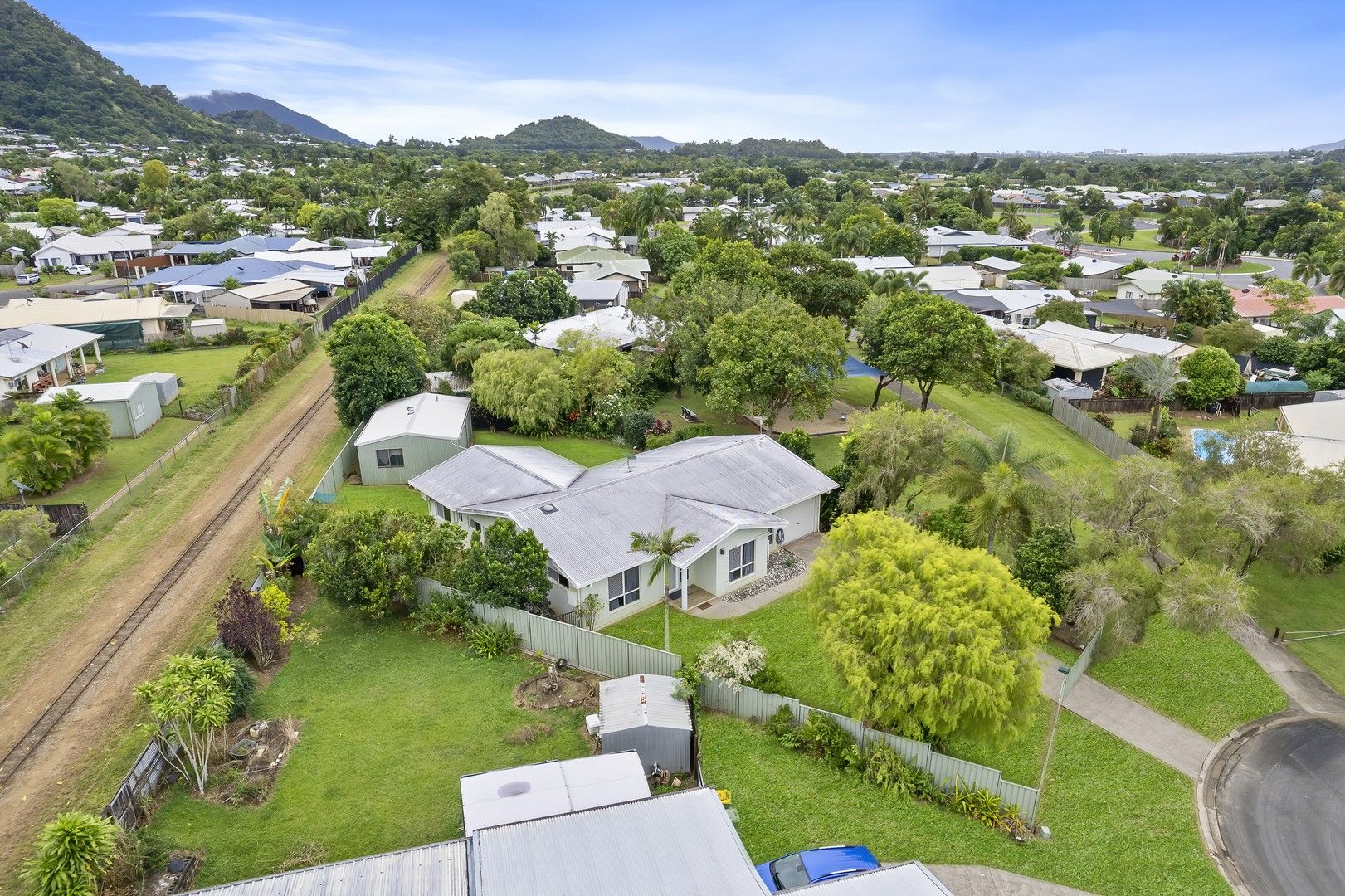 17 Cliff Close, Mount Sheridan QLD 4868, Image 0