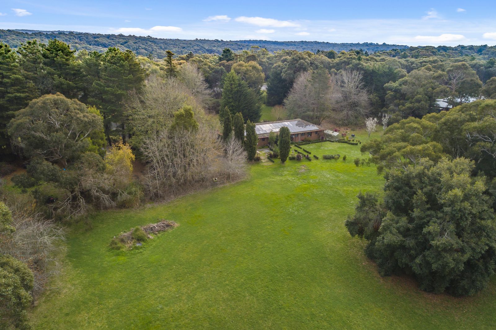 4 bedrooms House in 396 Black Forest Drive MACEDON VIC, 3440