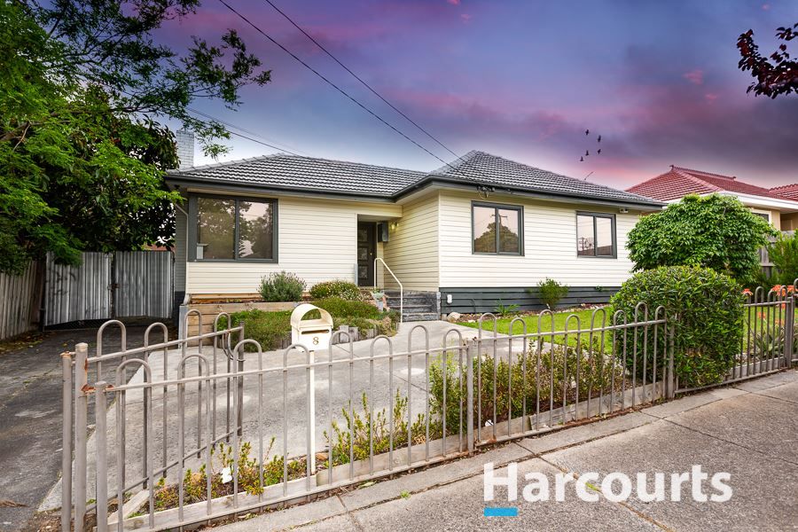 8 Bess Court, Dandenong VIC 3175