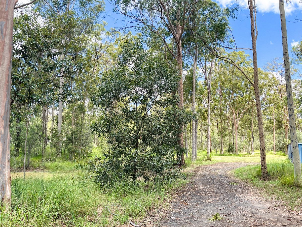 4 Challenge Avenue, Kensington Grove QLD 4341 Domain