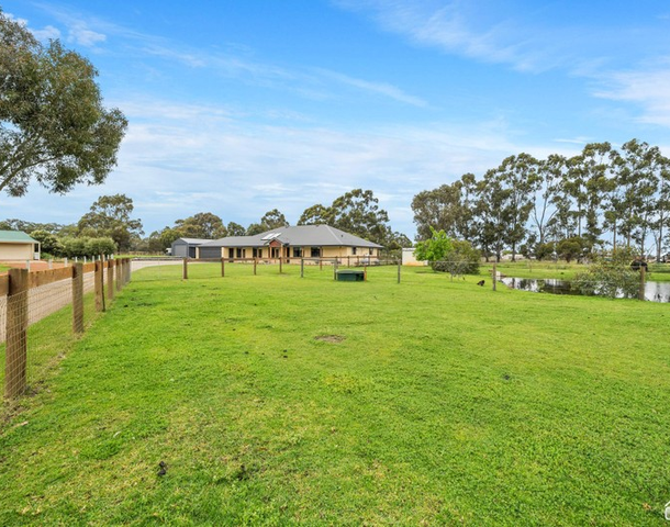 35 Coleman Close, Cardup WA 6122