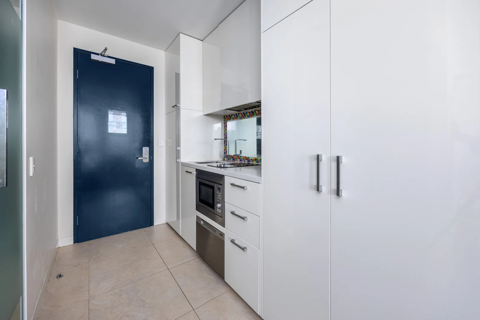 Additional image 3 of 612/435 Nepean Highway, Frankston VIC 3199