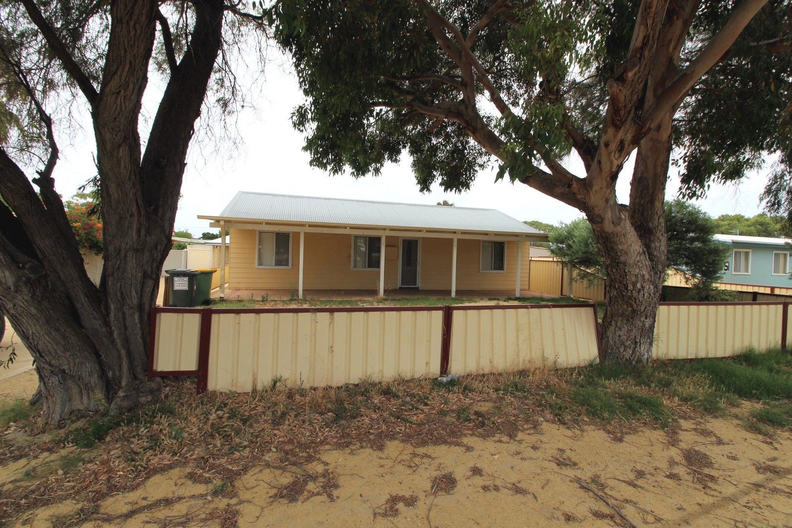 49 Bashford Street, Jurien Bay WA 6516