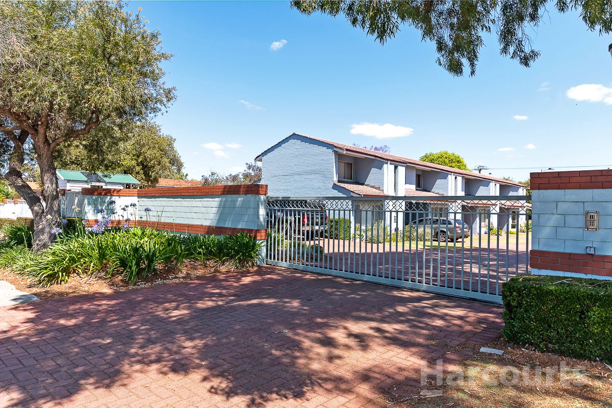 4/71 Tendring Way, Girrawheen WA 6064, Image 0