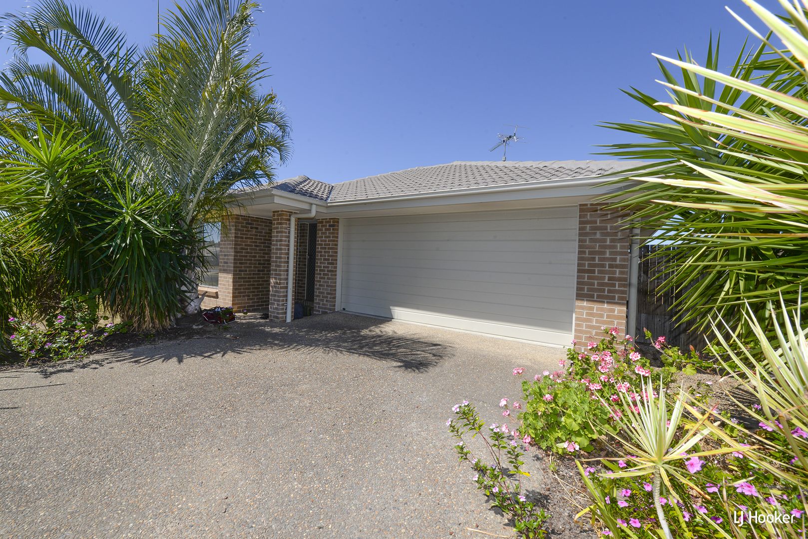 37 Peregrine Dr, Lowood QLD 4311, Image 1