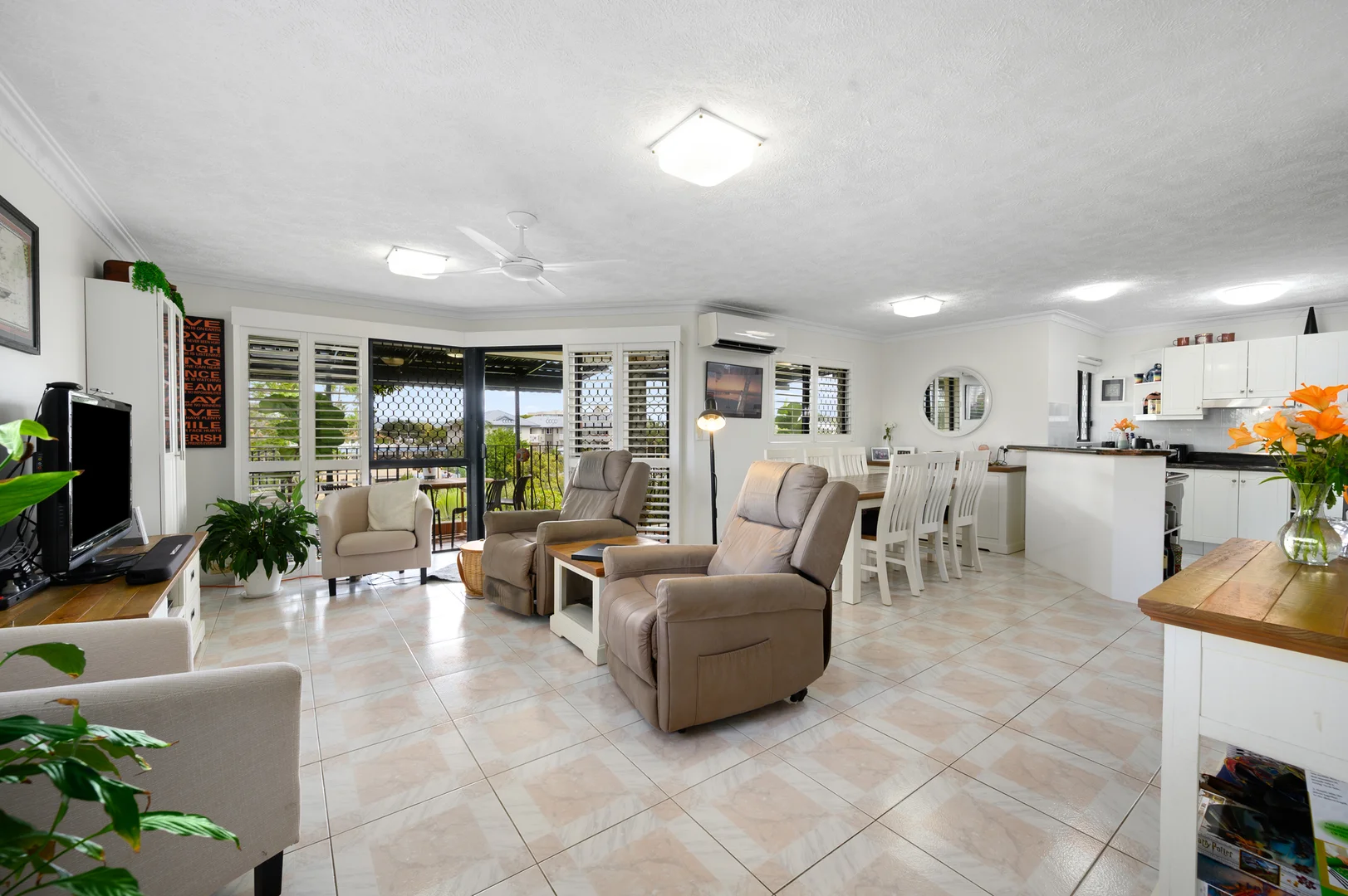 Additional image 4 of 11/12 Canal Avenue, Runaway Bay QLD 4216