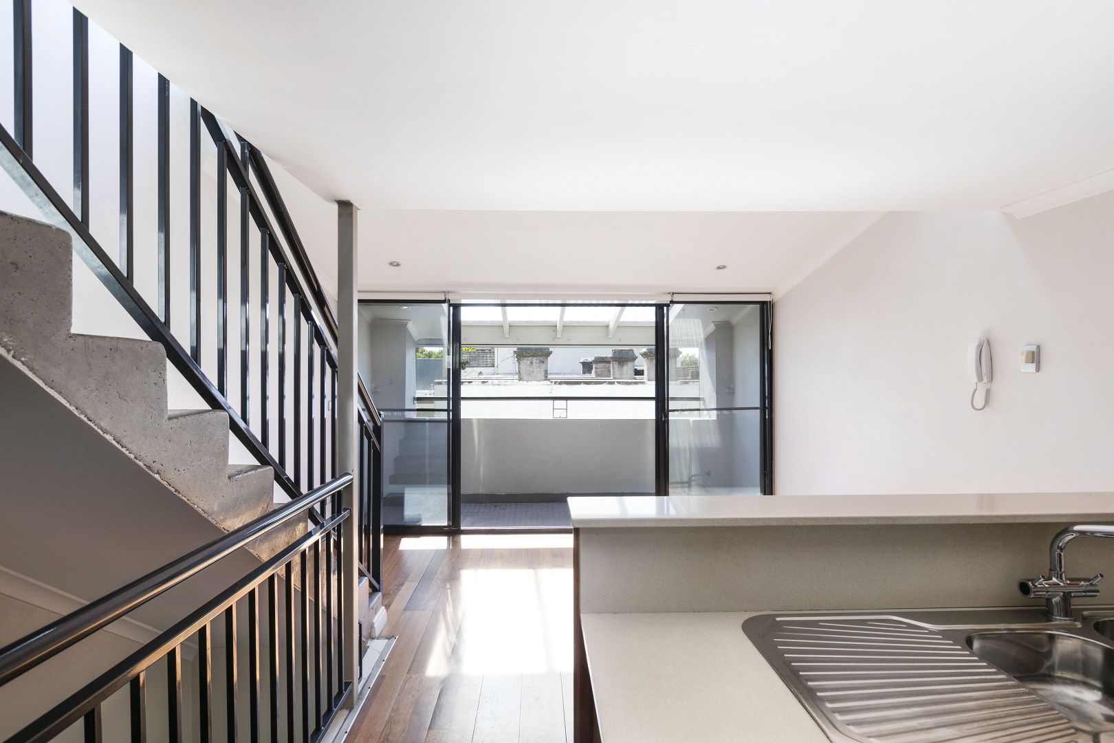 9/426 Cleveland Street, Surry Hills NSW 2010, Image 2