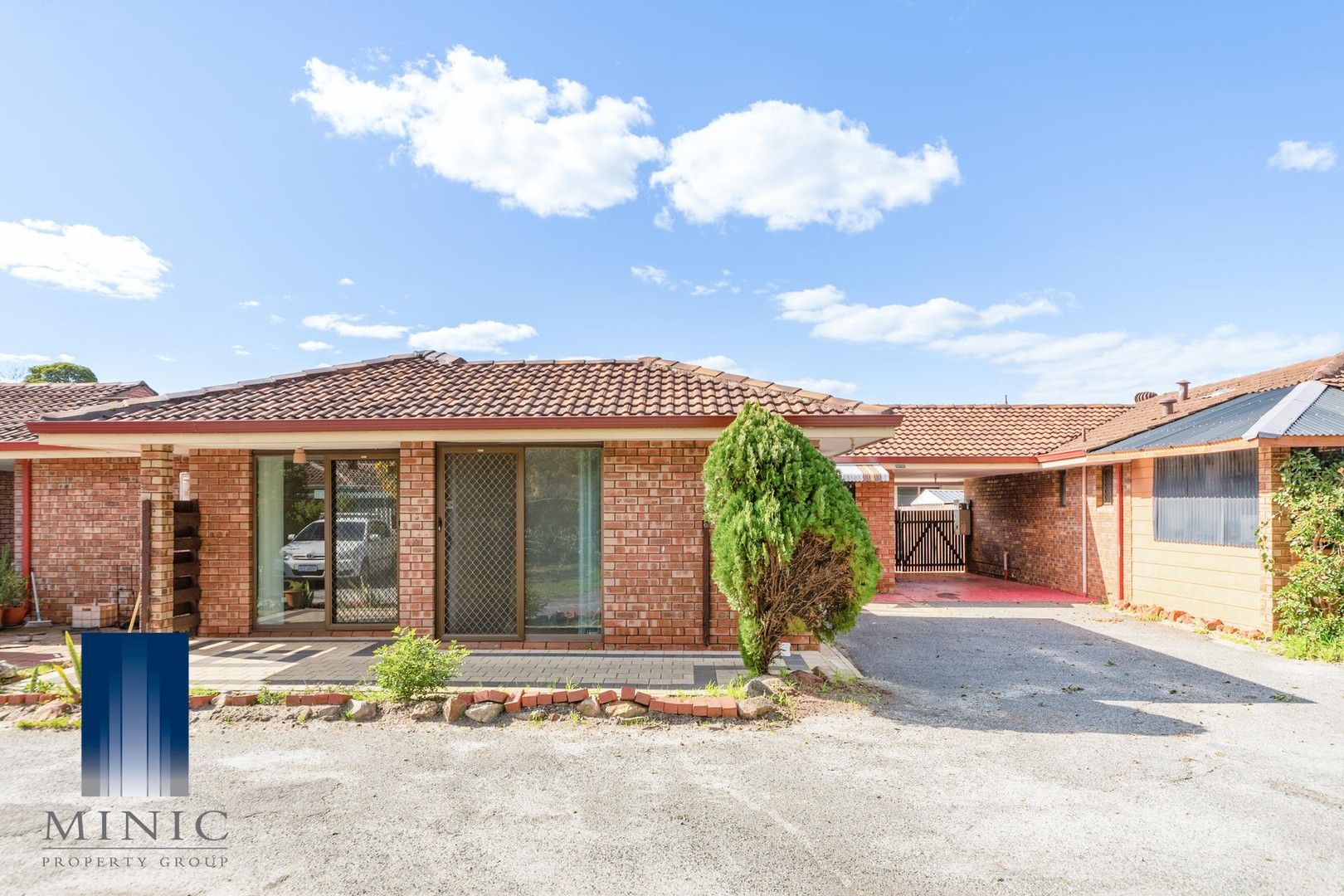 3 bedrooms House in 2/121A Leach Highway WILSON WA, 6107