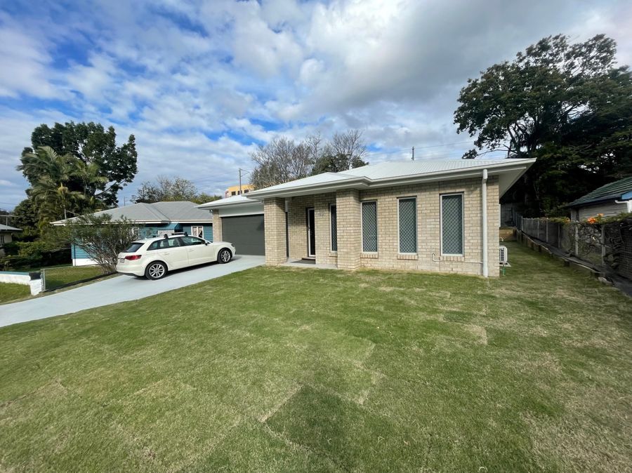 4 bedrooms House in 42 Hooker Street WINDSOR QLD, 4030