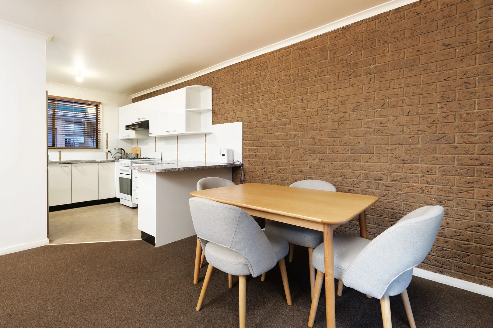 Additional image 3 of 2/8 Page Court, Wodonga VIC 3690