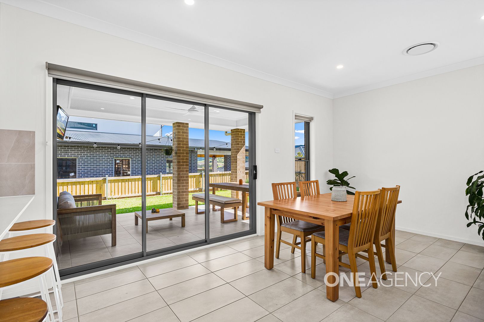 4 Huskisson Street, Tullimbar NSW 2527, Image 2