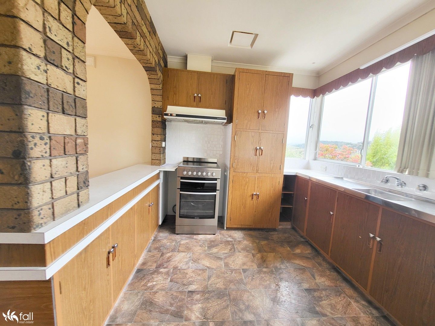 3 bedrooms House in 27 Danina Street CHIGWELL TAS, 7011