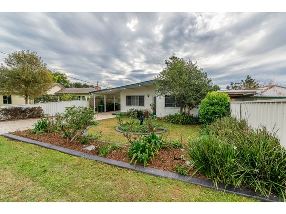 1 Burri Street, Taree NSW 2430