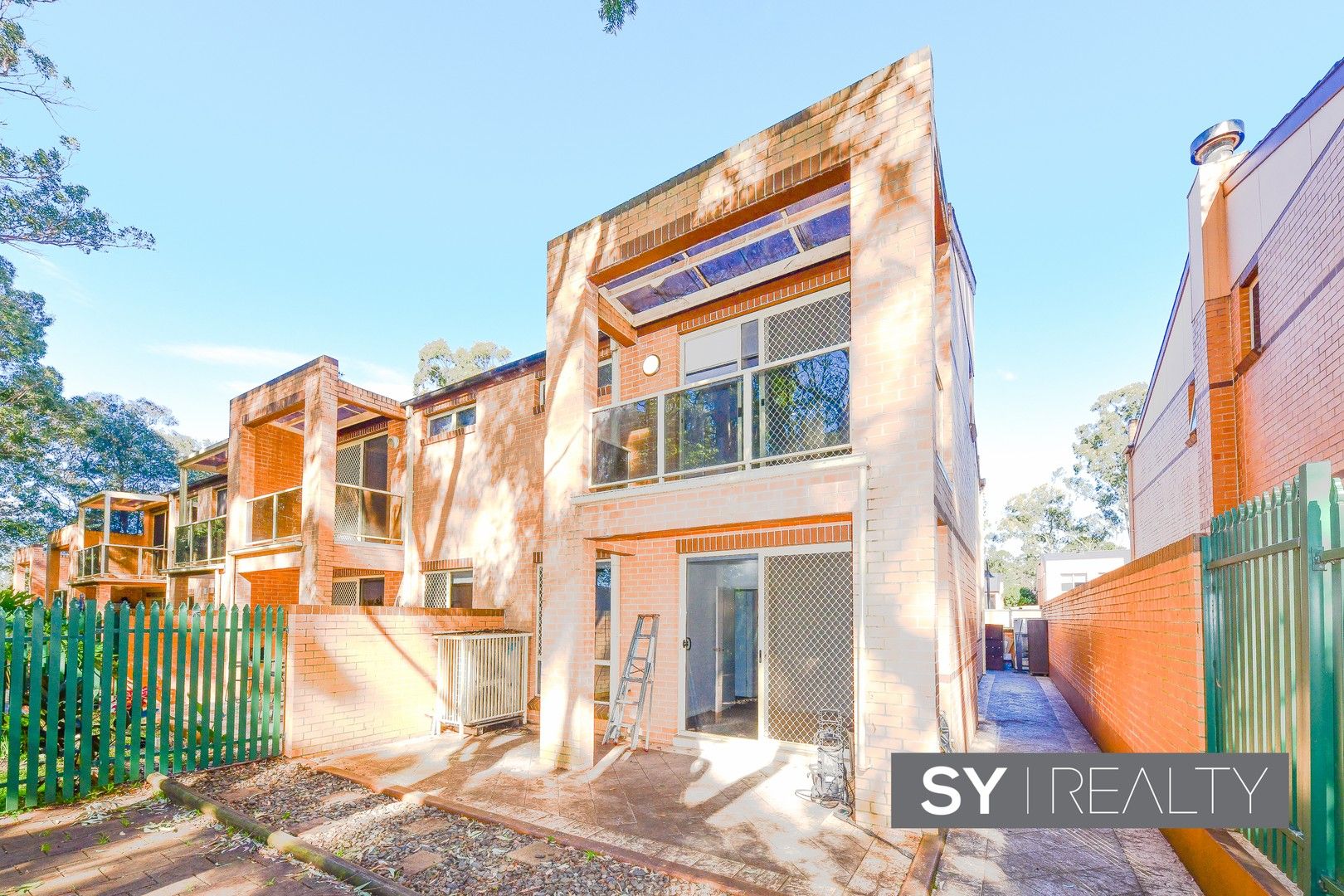 5 bedrooms Townhouse in 14/143 Balaclava Road MARSFIELD NSW, 2122
