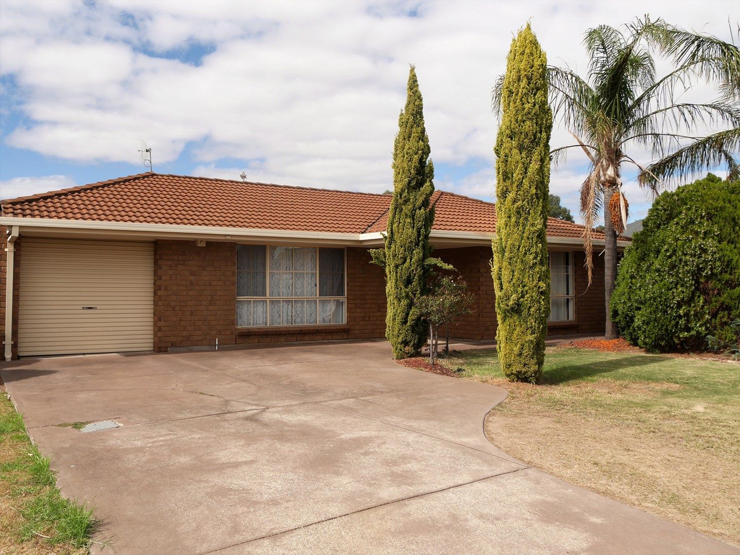 5 Woolford Place, Pooraka SA 5095, Image 0