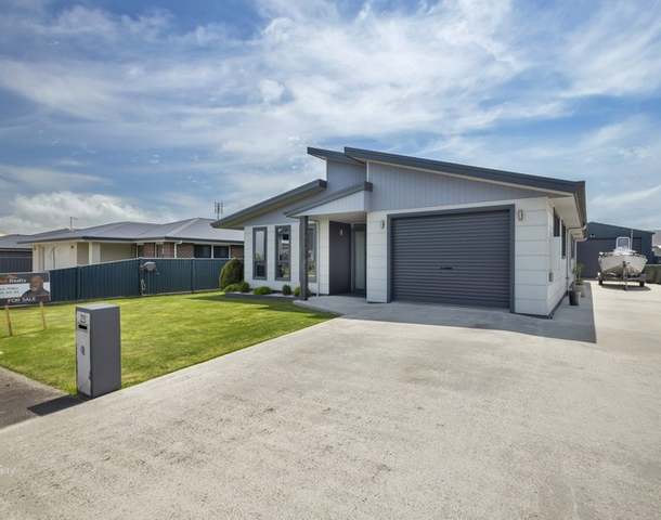 22 Sandy Crescent, Wynyard TAS 7325