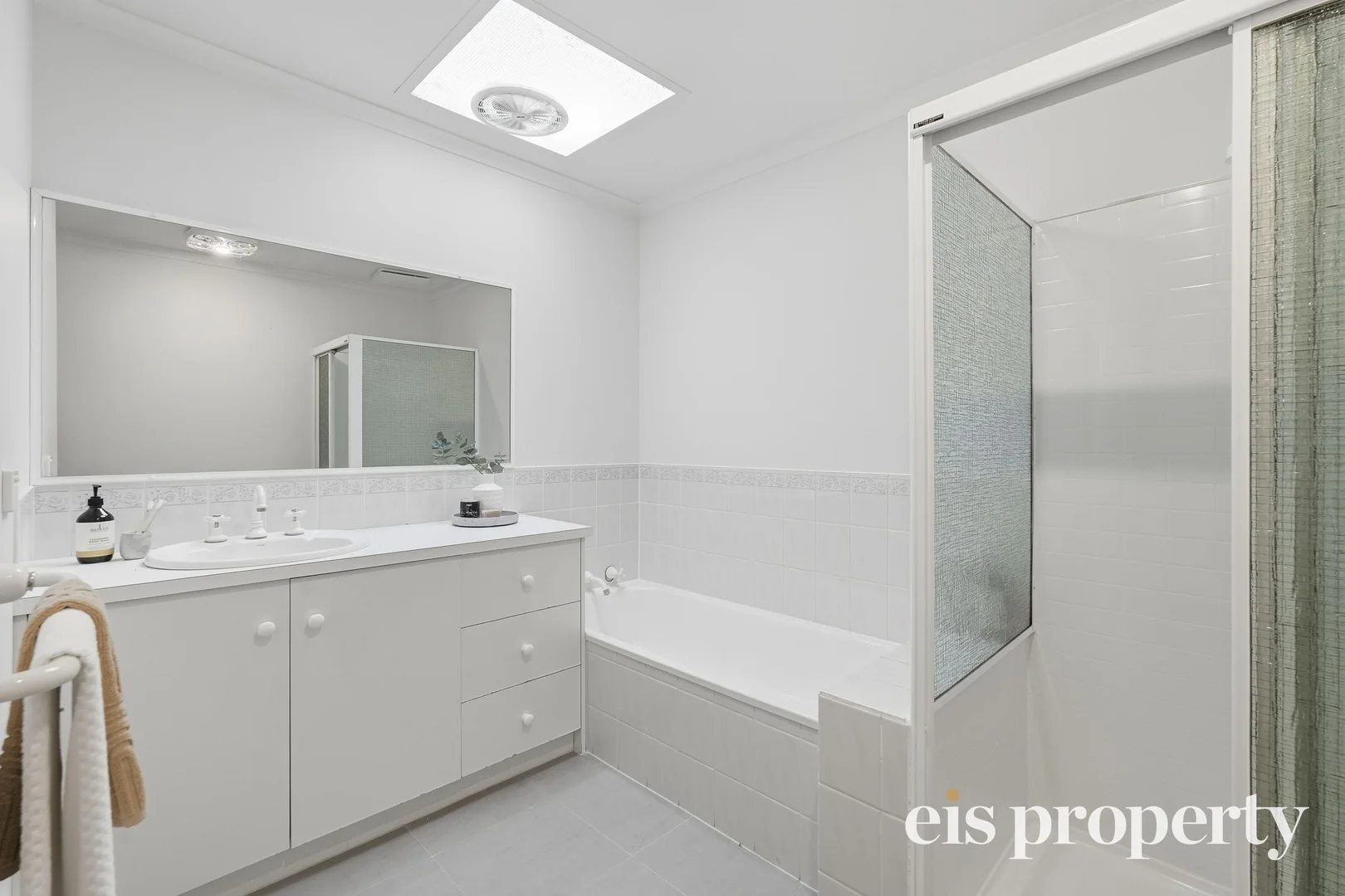 Additional image 24 of 19 Robin Court, Lindisfarne TAS 7015