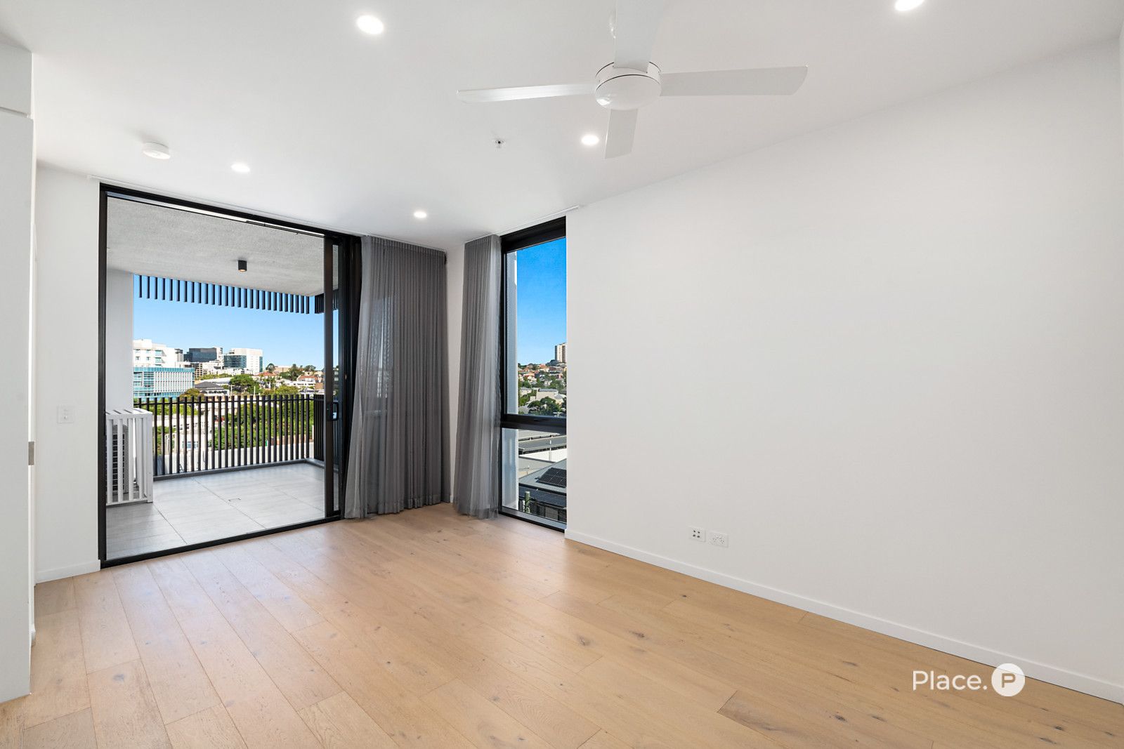 10408/19 Wilson Street, West End QLD 4101, Image 2