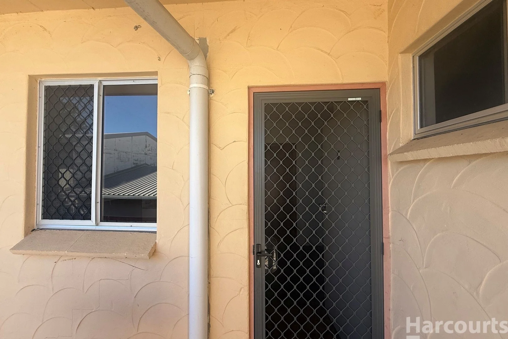 Primary image of 2/38-40 Clyde Street, Kempsey NSW 2440