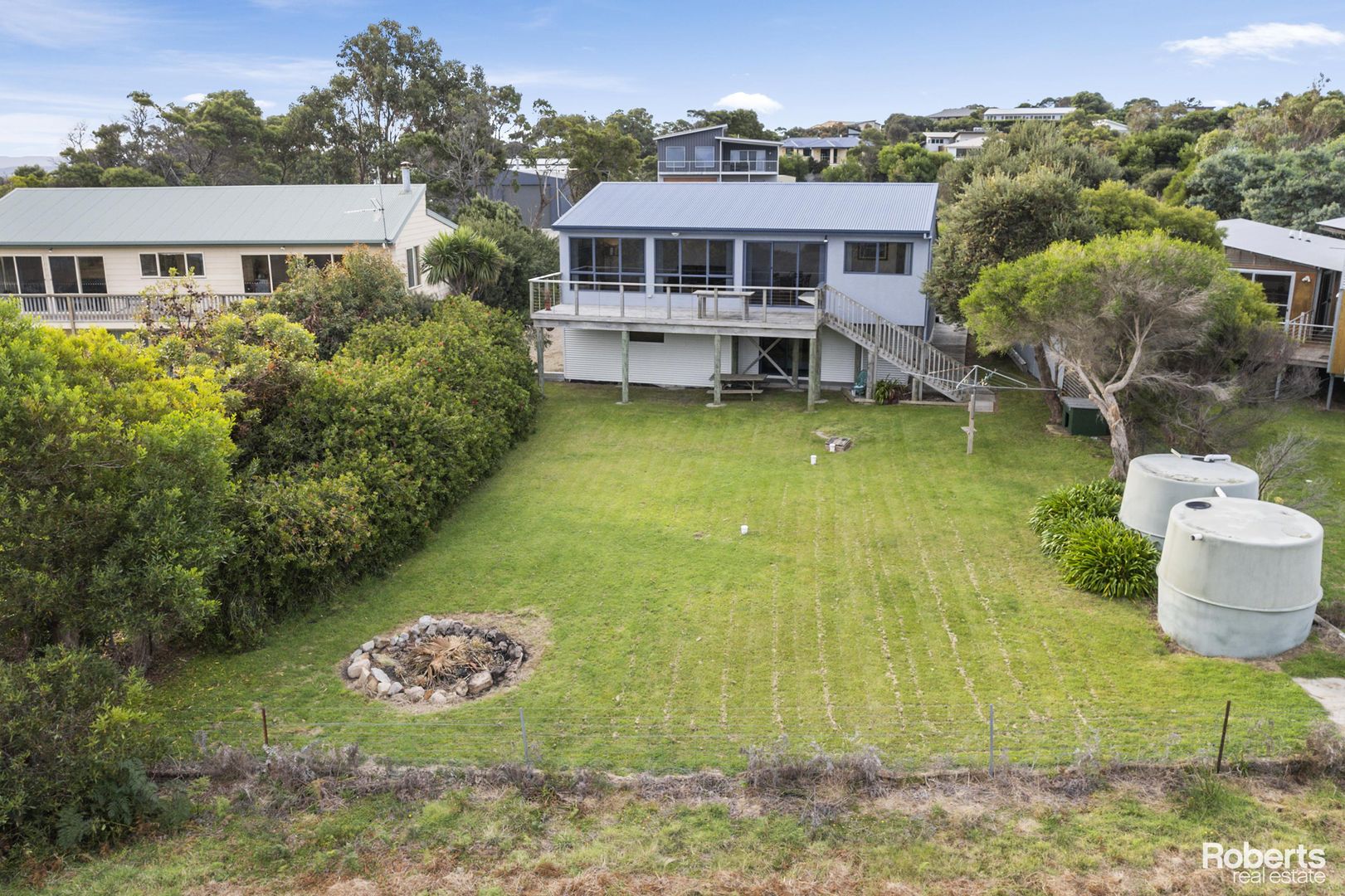 17 Oyster Bay Court, Coles Bay TAS 7215, Image 2