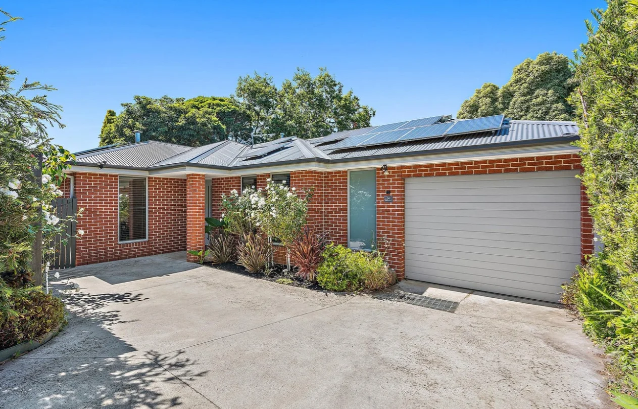 34 Daymar Drive, Mooroolbark VIC 3138