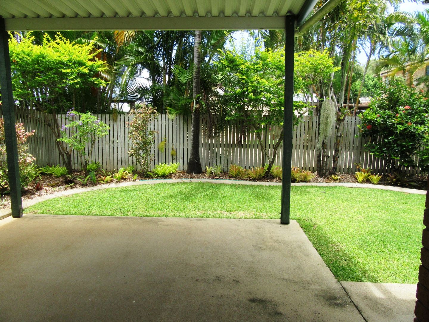 2/18 Sutton Court, Andergrove QLD 4740, Image 1