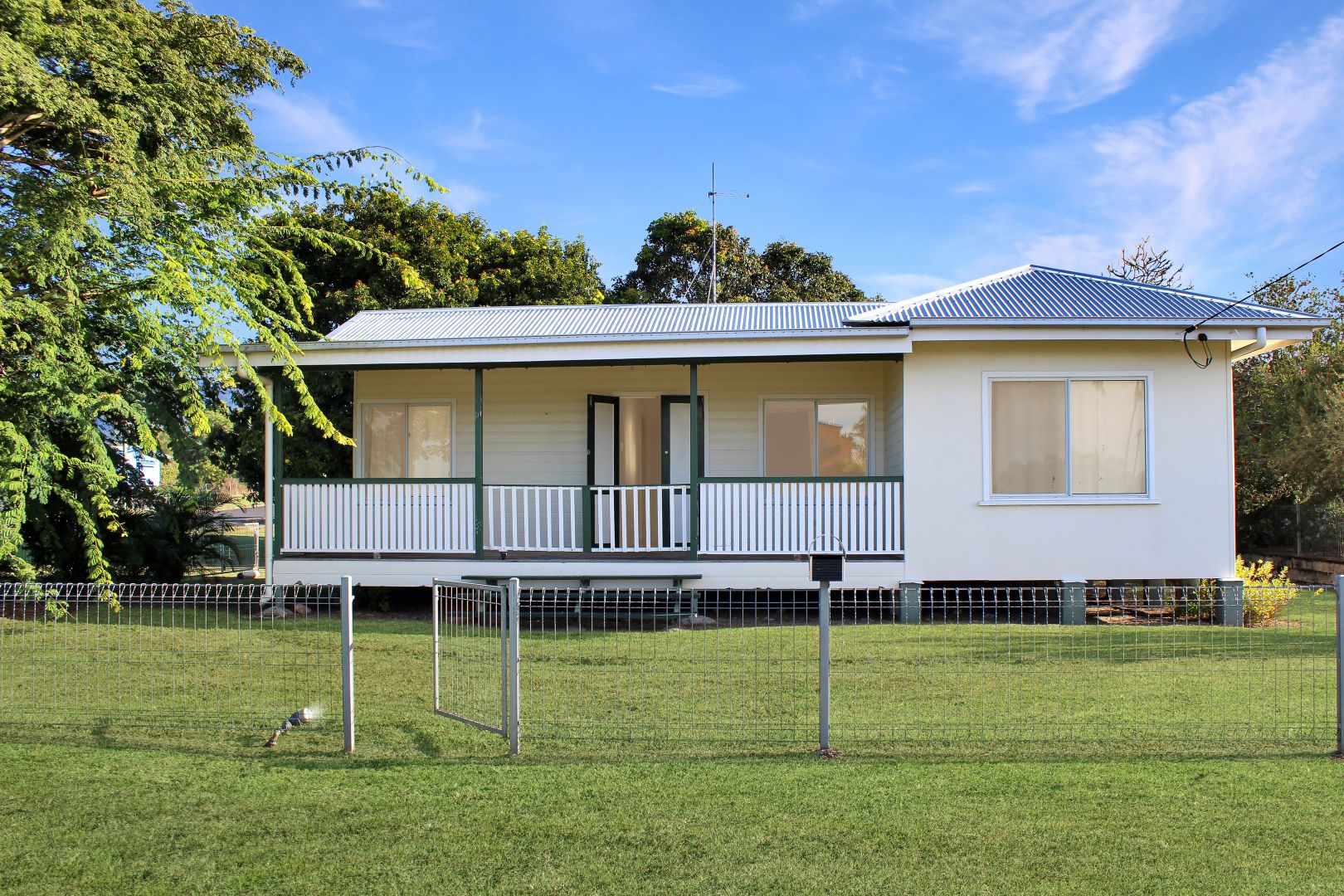 163 Victoria Street, Cardwell Property History & Address Research