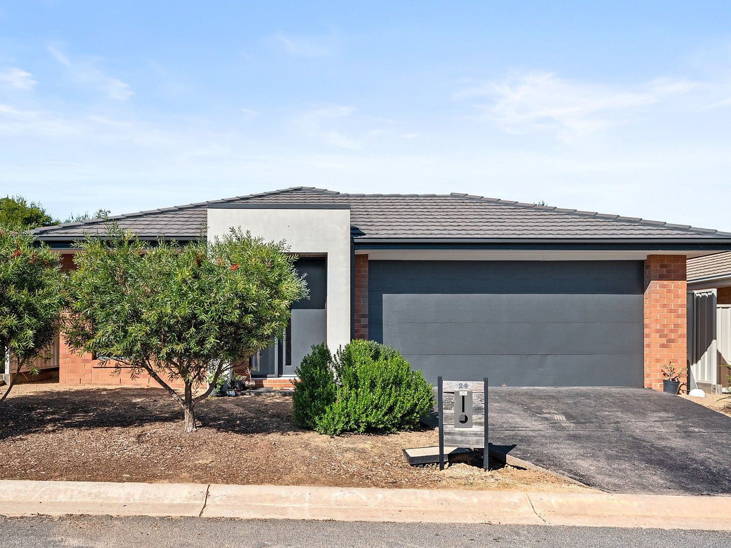 24 Brookfields Mews, Lavington NSW 2641, Image 0